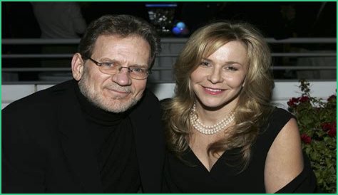 Robert Foxworth Net Worth, Age, Height, Wife, Family, Wiki 2024